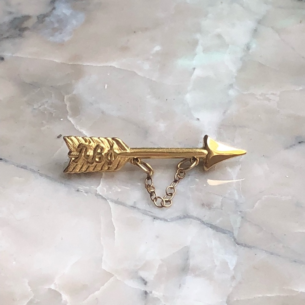Phi Beta Phi Badge